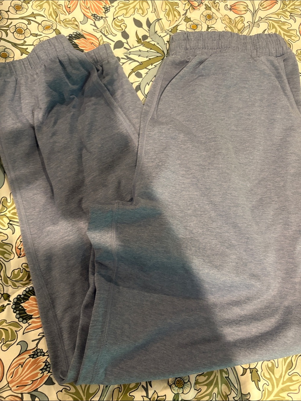 Vuori Medium Light Blue Heather Joggers